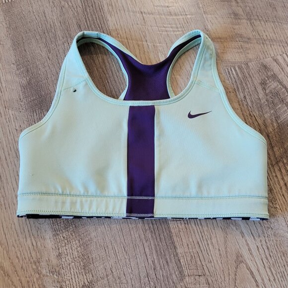 Women's Reversible Nike Sports Bra - Picture 1 of 4